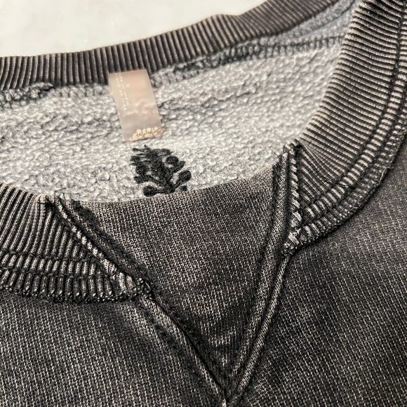 Free People intercept pullover. Washed Black. EUC. Small. - Picture 7 of 11